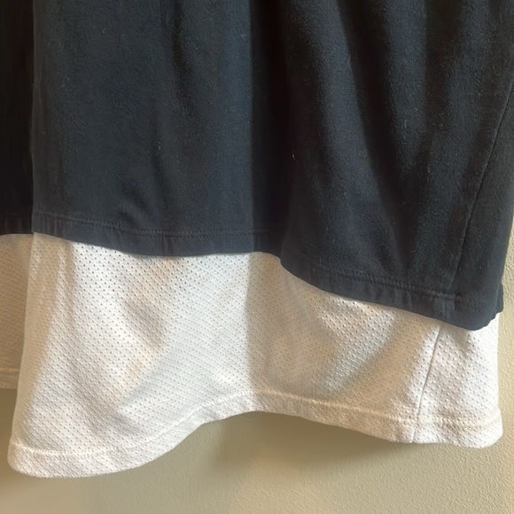 The Nike Tee by Nike Sportswear Athletic Cut Premium Finish - Picture 8 of 10